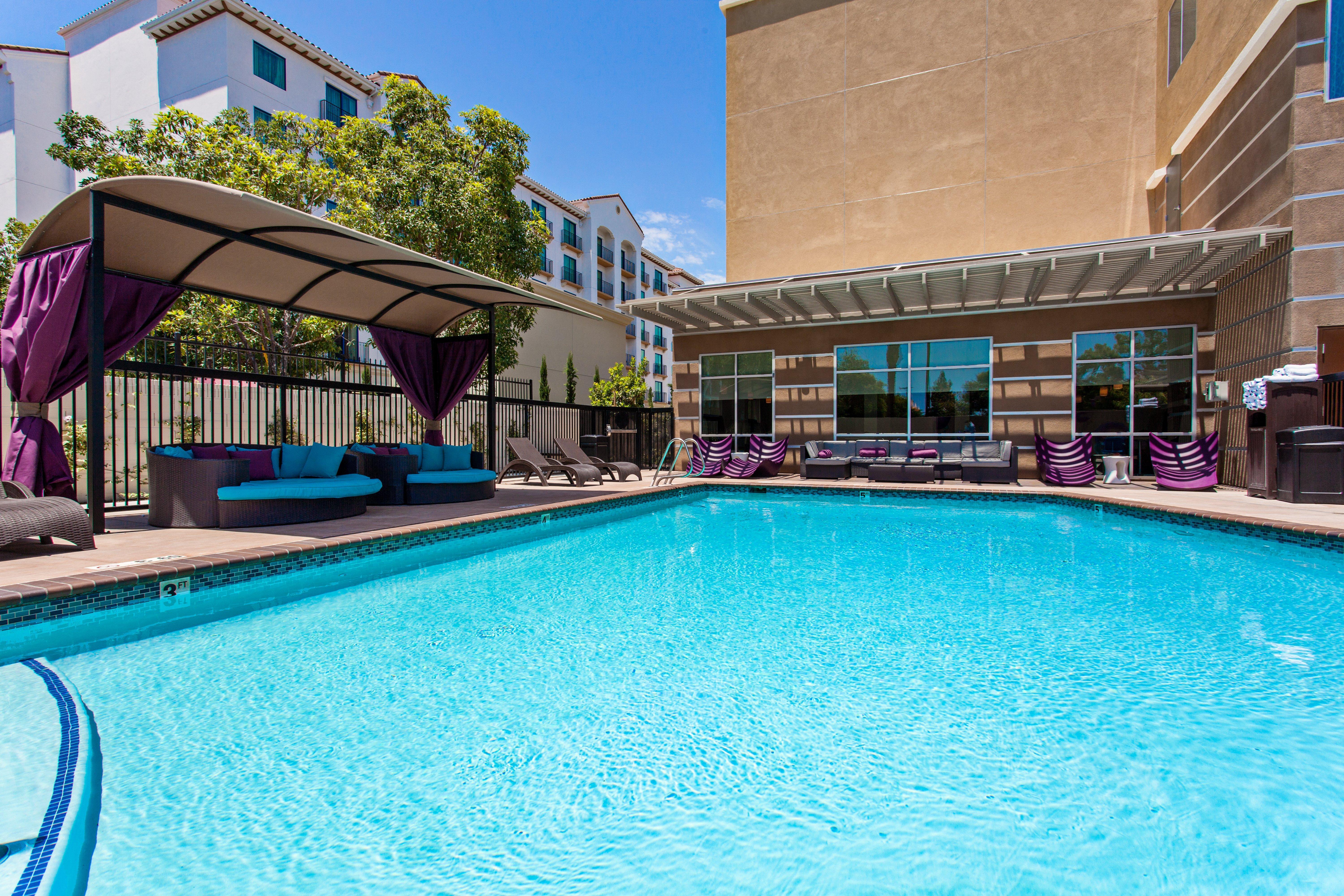 Hotel Express & Area By Ihg Anaheim