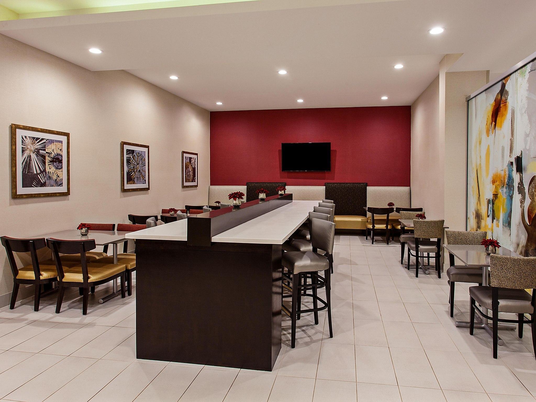 Express & Area By Ihg