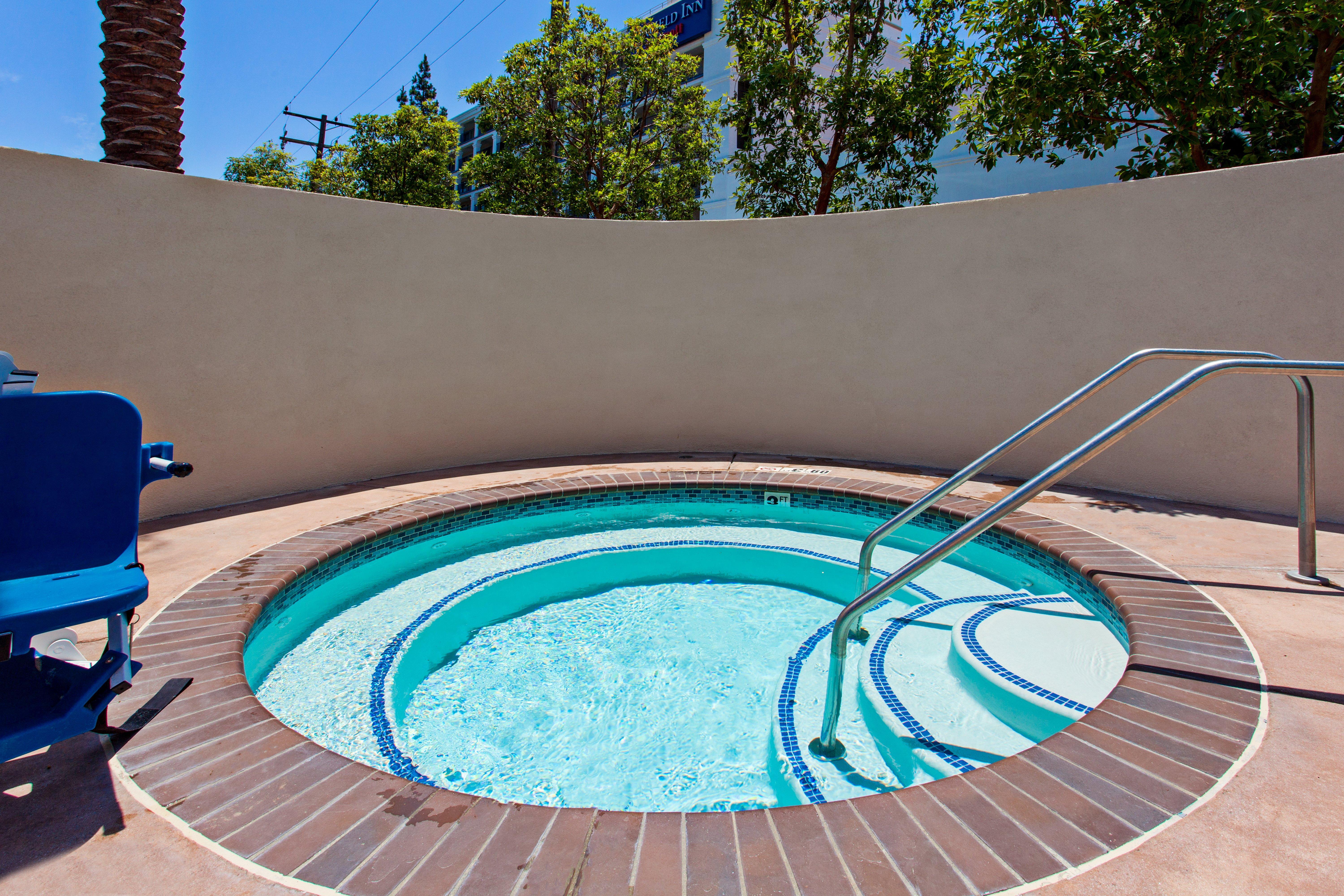 Express & Area By Ihg Anaheim