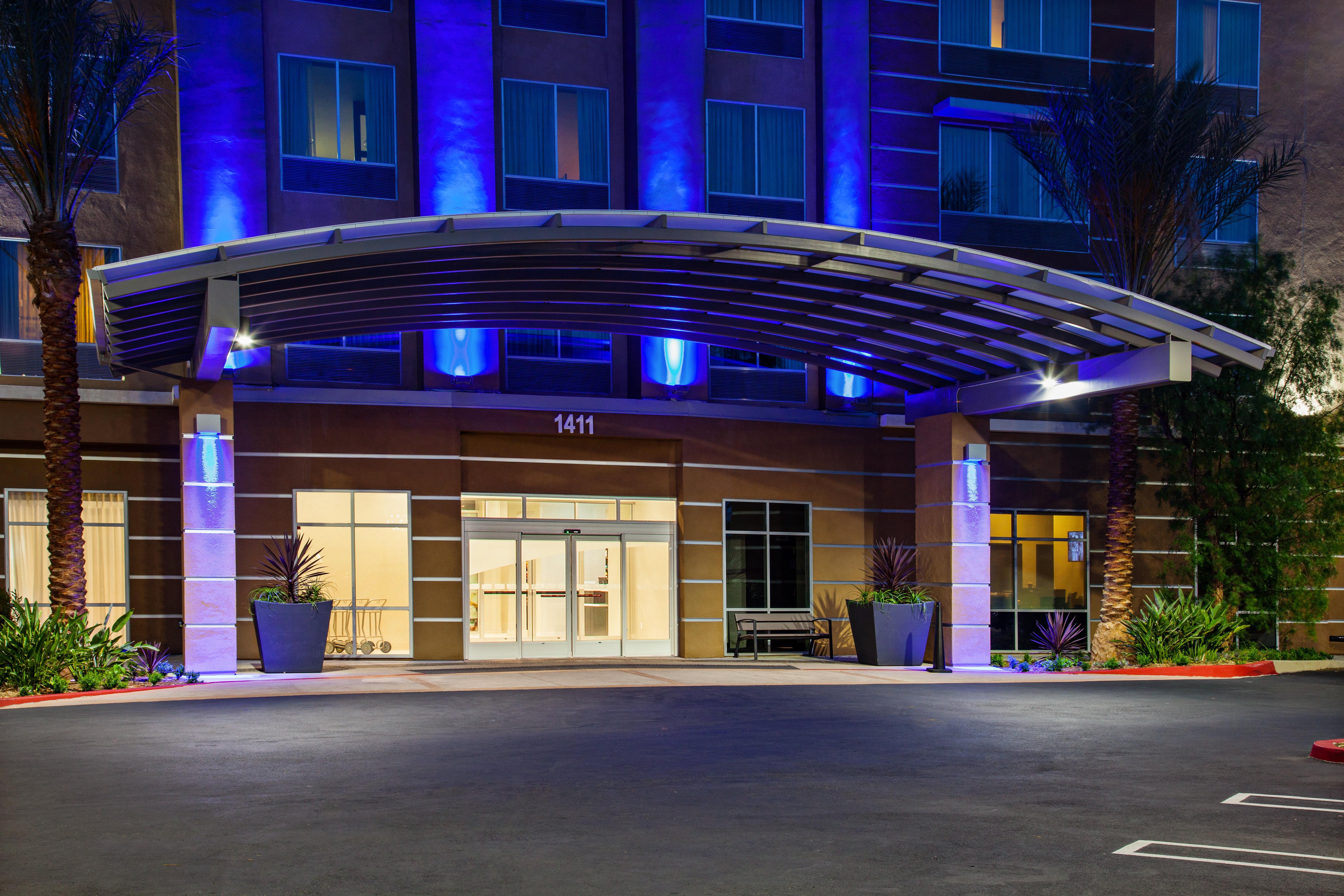 Express & Area By Ihg