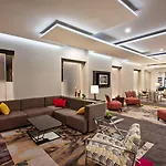 Holiday Inn Express & Suites Anaheim Resort Area By Ihg